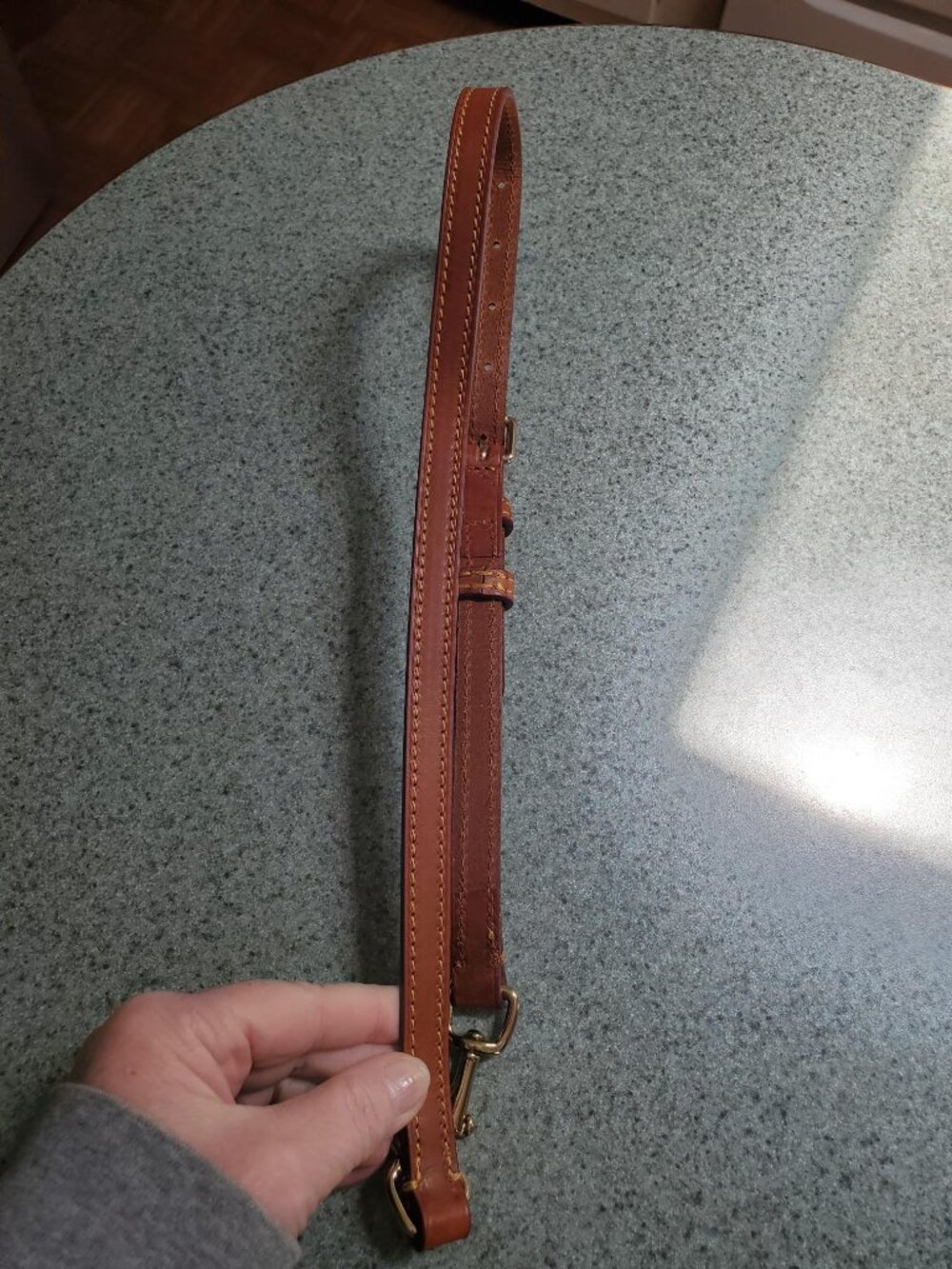 Leather shoulder bag strap - brown - Picture 2 of 3